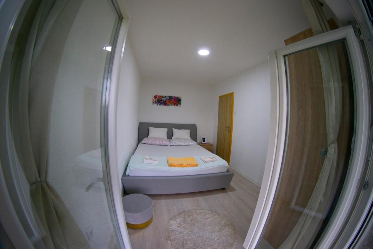 טרביניה Apartments Ukropina מראה חיצוני תמונה