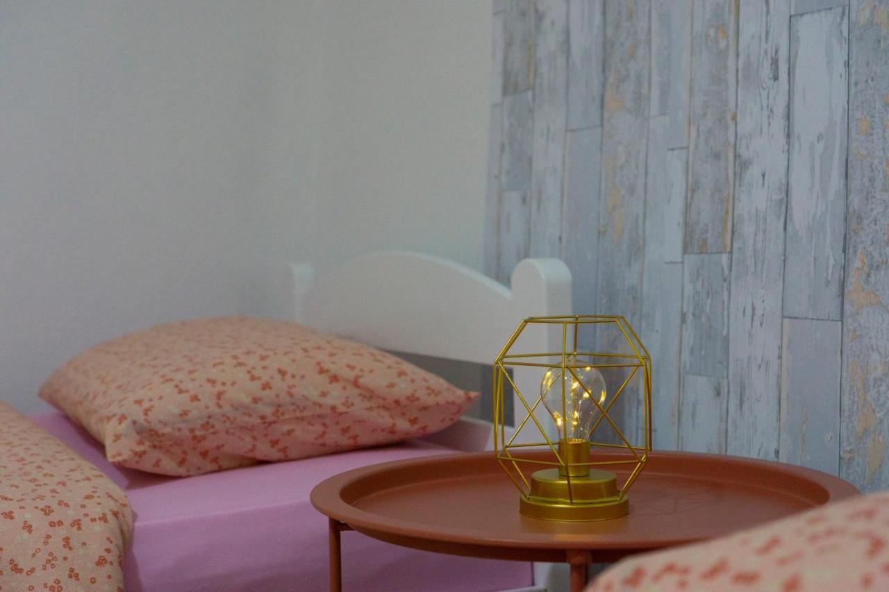 טרביניה Apartments Ukropina מראה חיצוני תמונה