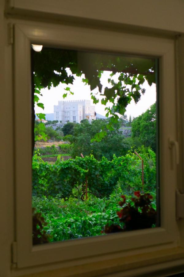 טרביניה Apartments Ukropina מראה חיצוני תמונה
